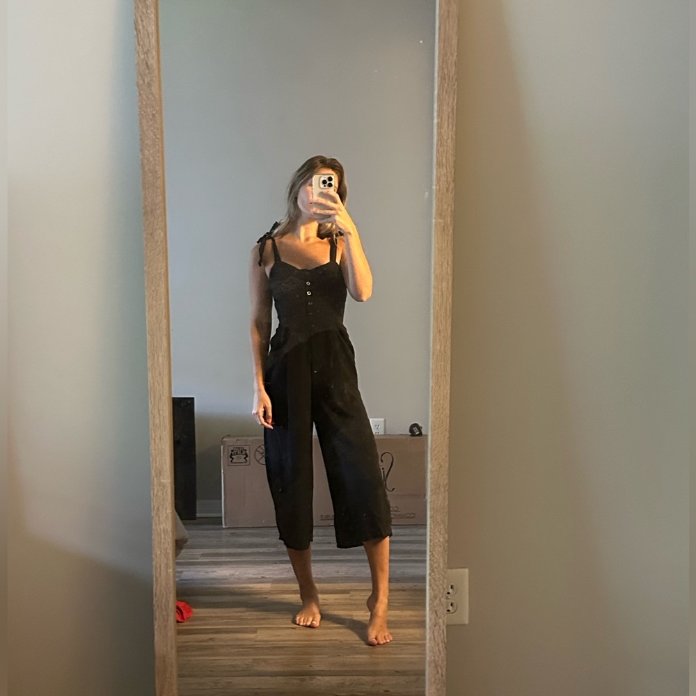 Tie-Strap Black Jumpsuit - Sleek Wide-Leg Romper